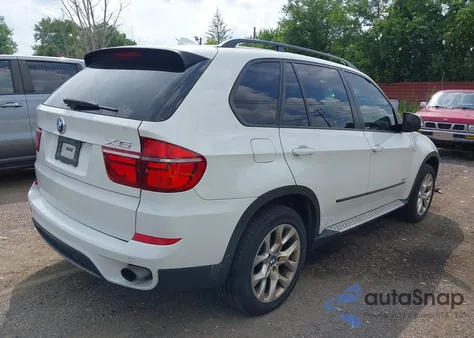 2011 BMW X5 xDrive35I/xDrive35I Premium/xDrive35I Sport Activity z USA, uszkodzony, nr VIN 5UXZV4C55BL741428